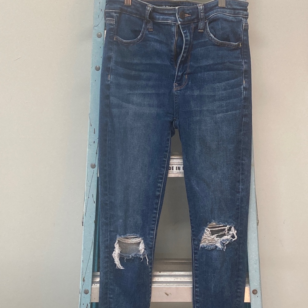 American Eagle Size 6 Regular Hi Rise Jegging Distressed